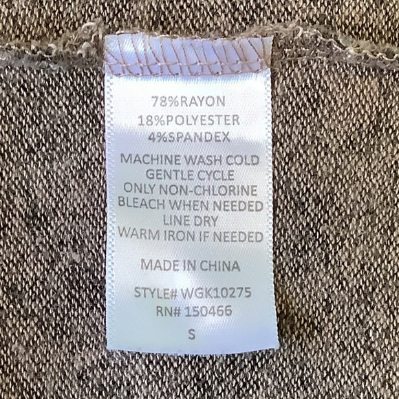 Women’s size small Market and Spruce 3/4 length sleeve leopard print top - Picture 4 of 5